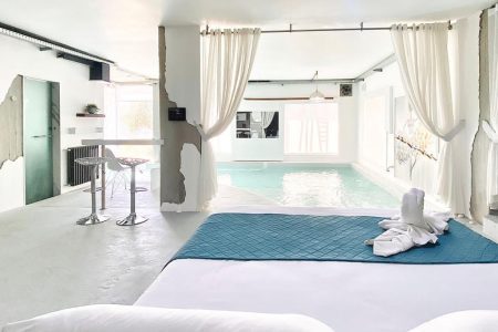 Luxurious In Bedroom Pool Suite – Baakline
