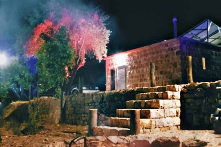 Stone Guesthouse with River Access – Jdeideh, El Chouf