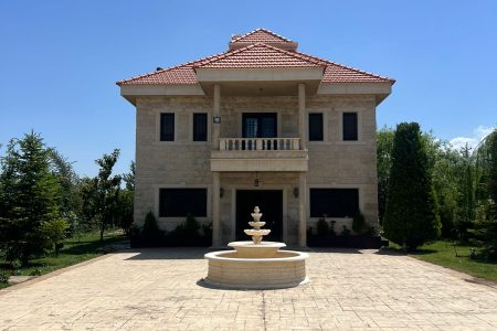Villa – Kherbet Qanafar, West Beqaa
